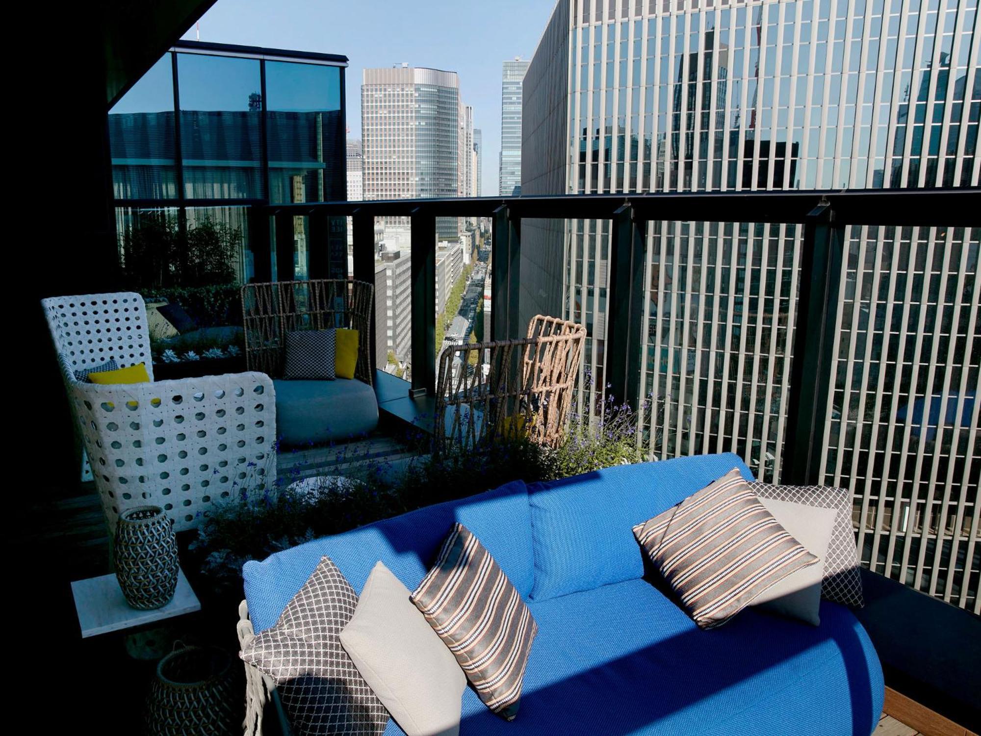 The Gate Hotel Tokyo By Hulic Exteriör bild A balcony in a condominium in Japan